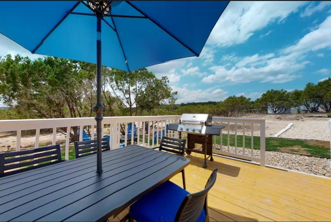 Blue Oasis In The Hill Country Hotell Kerrville Exteriör bild